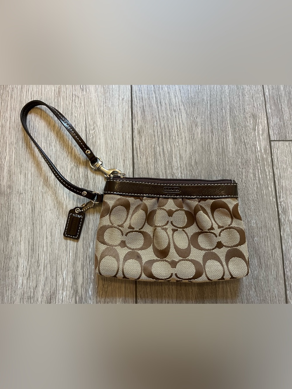 Vintage Y2K Coach Signature Brown and Tan Monogram Wristlet